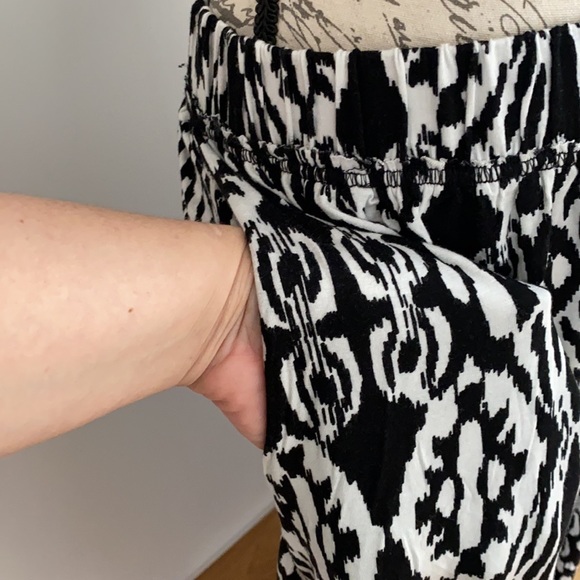 NWOT - Boho Aztec midi skirt - Picture 2 of 5